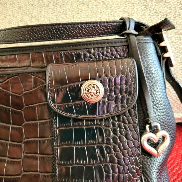 - Brighton Croc Embossed Leather shoulder bag. Make an Offer! - Picture 4 of 7